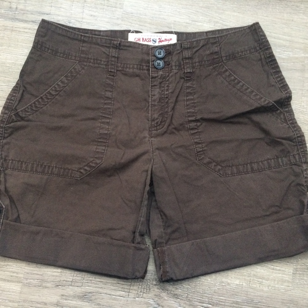 GH Bass brown shorts